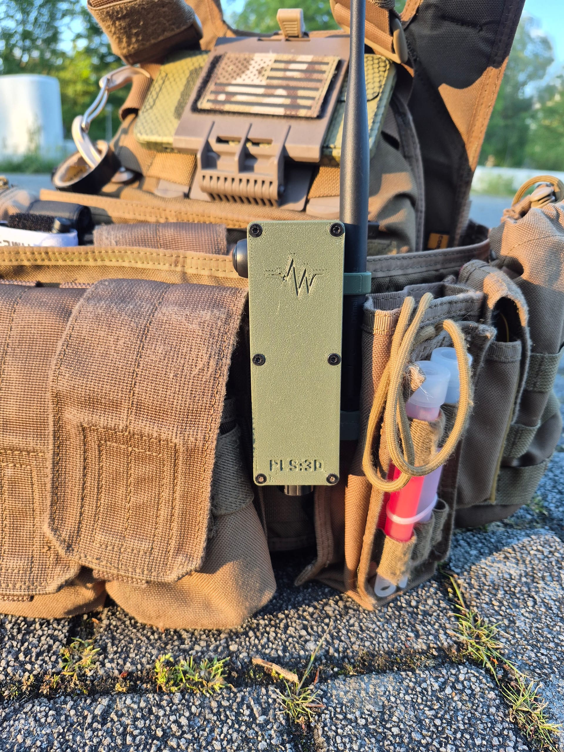 RBaken mounted on a plate carrier with MOLLE webbing